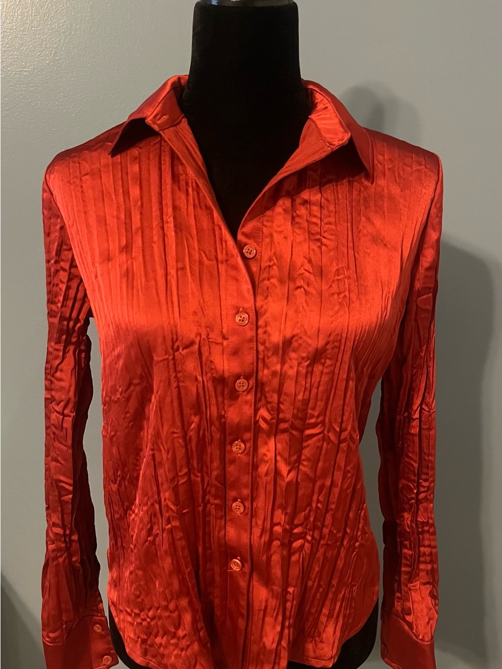Anthropologie Burnt Red Satin Pleated Button-Down Shirt NWT sz XXS